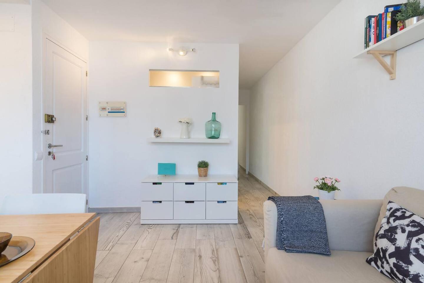 Stunning & Stylish Apartment In Cadaques Cadaqués Eksteriør billede