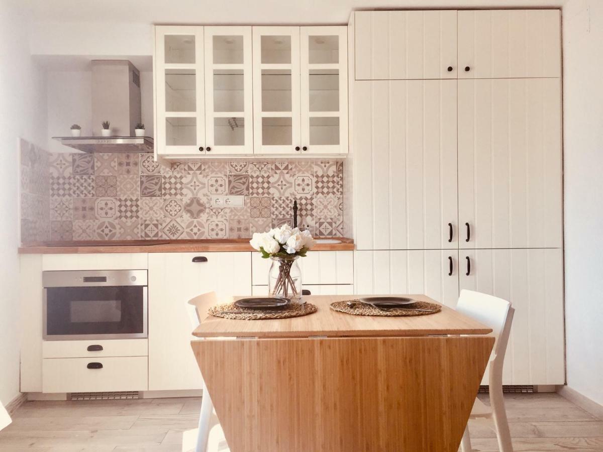 Stunning & Stylish Apartment In Cadaques Cadaqués Eksteriør billede